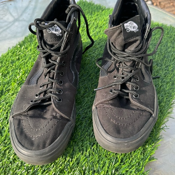 Vans Sk8 Hi Canvas Shoe - Picture 1 of 6